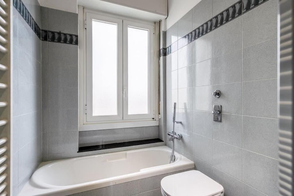 Comfort Suite In Милано Екстериор снимка