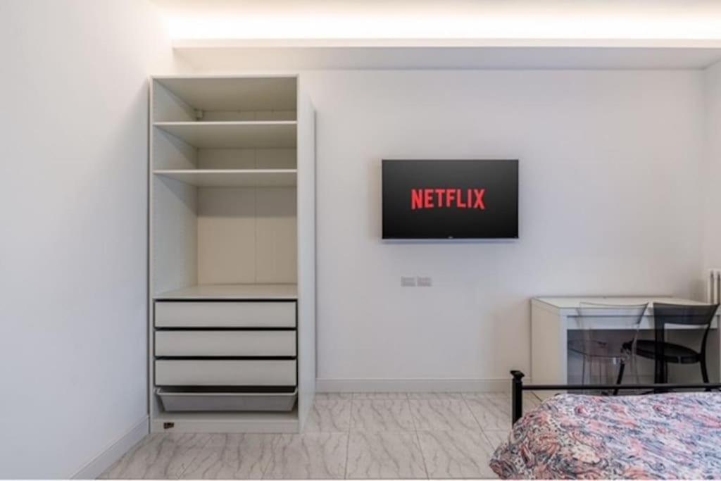 Comfort Suite In Милано Екстериор снимка